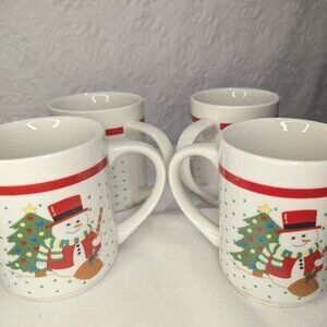 Mugs – Set of 4 – Snowman and a Christmas Tree